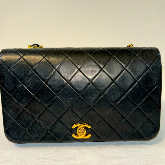 Chanel Matelase Full Flap with 24k Turnlock CC - Picture 1 of 17
